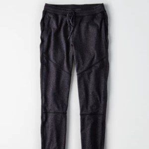 AEO Lightweight Fleece Jogger in Dark Gray